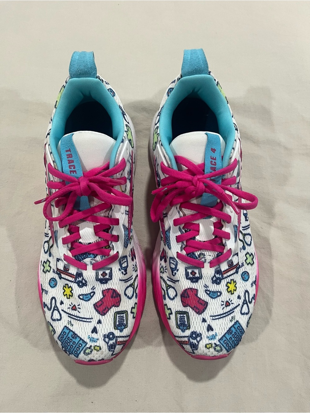 Brooks Trace 4 Running Shoes with Medical & Pink Laces size 8